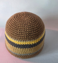 Load image into Gallery viewer, Tan and Grey Beanie
