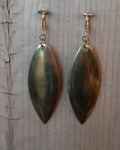 Load image into Gallery viewer, Vintage brass leaf blade lure earrings
