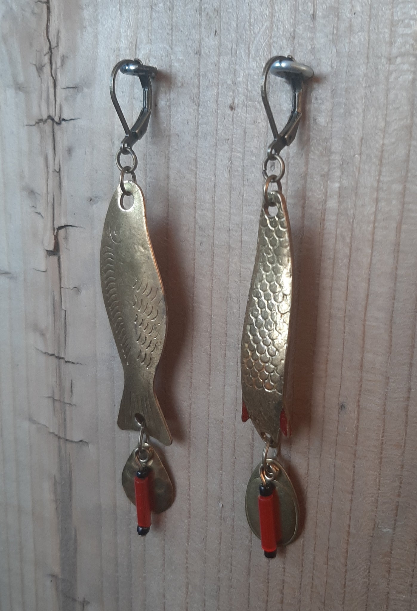 Aged gold vintage lure earrings with reddish orange – Wildwood Damsel